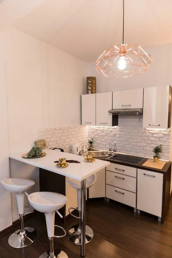 Goldeneye Apartment Center Wroclaw